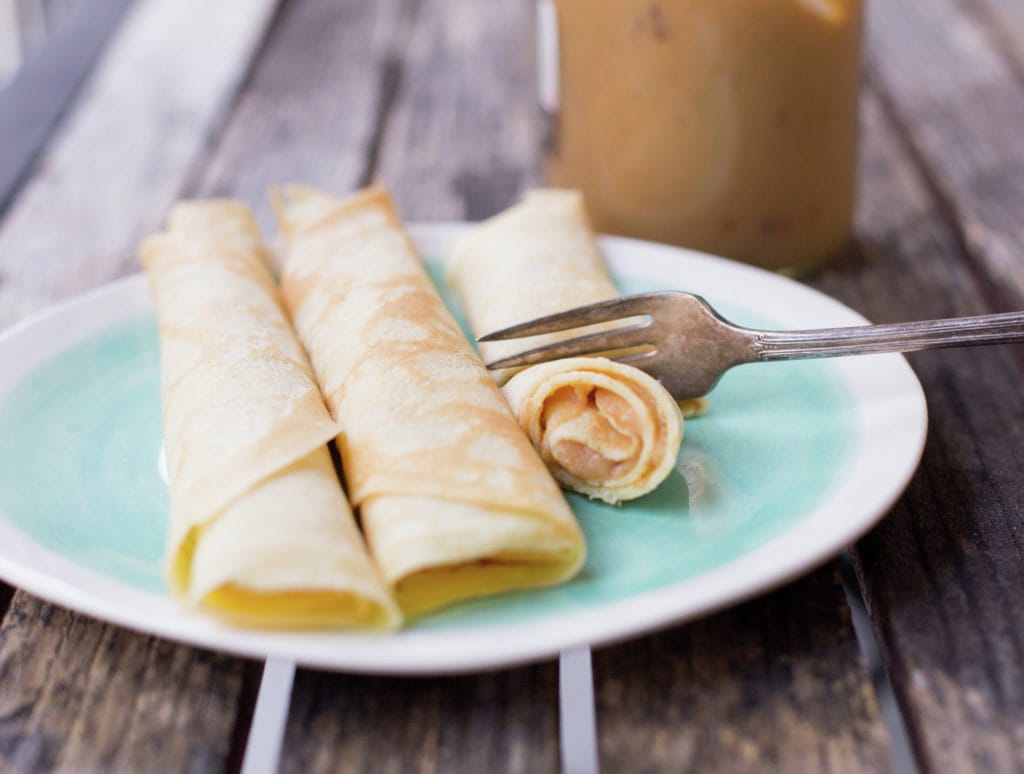 Panqueques chilenos con dulce de leche